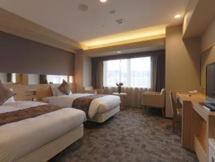 โรงแรมอัลมอนต์ 4* เกียวโต